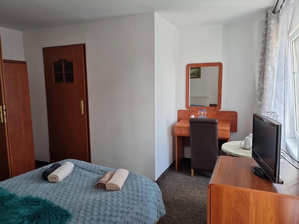 Bed and Breakfast Przy Zelaznym Moscie Kladsko Exteriér fotografie